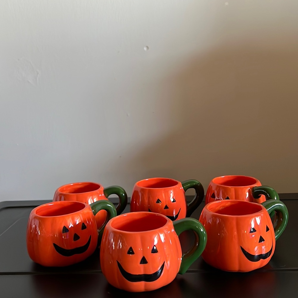New 6 Pumpkin cups